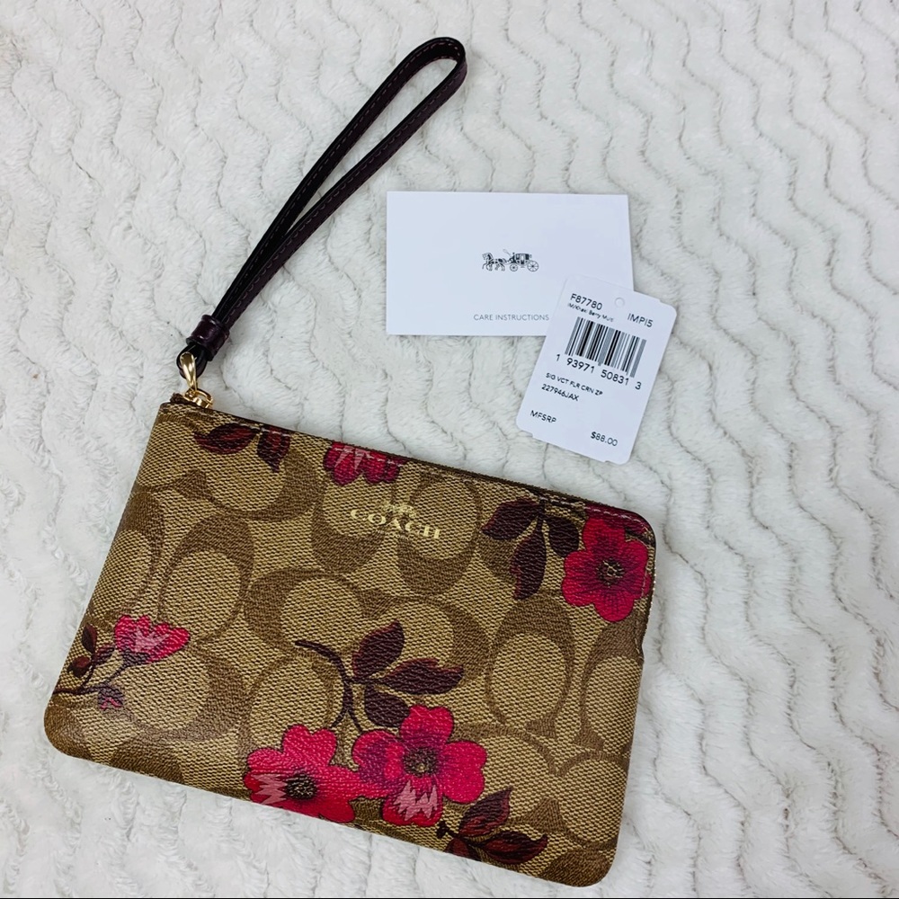 NWT Coach Victorian Floral Corner Zip Wristlet